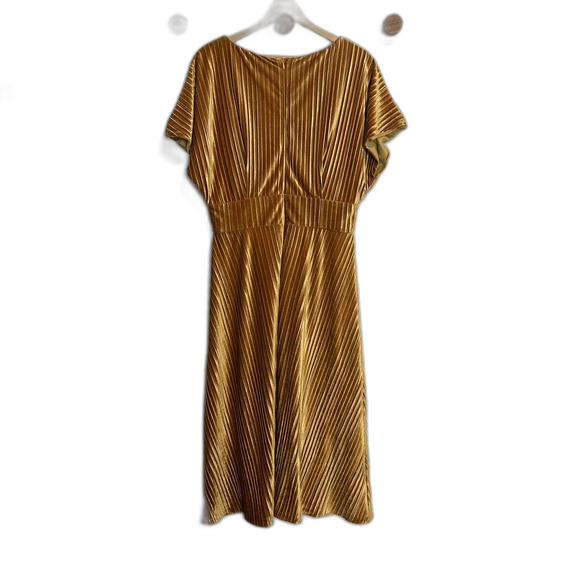 Alexia Admor Veronica Gold Pleated Velvet Midi Dress Lg Short Sleeve Boat Neck - Picture 12 of 16